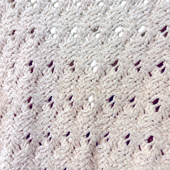 Vintage Women’s Crocheted Cream Cropped Vest Hippie Boho - Picture 8 of 12